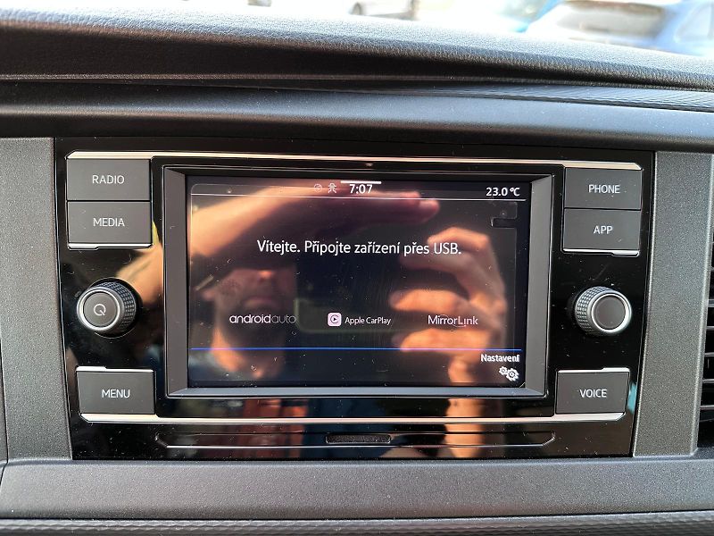 Volkswagen Caravelle 2.0 TDI 4Motion 110kW DSG - fotka 13 z 18