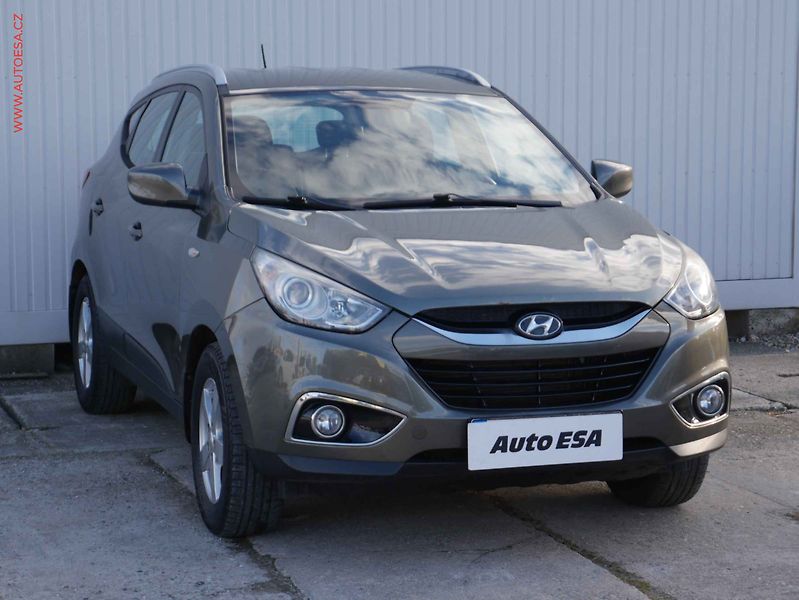 Hyundai ix35 (2012) 2.0CRDi, ČR, AC, tažné - fotografie inzerátu