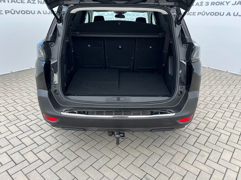 Peugeot 5008 (2021) 1.2PT 96kW! Allure! Tažné! LED - fotka 11 z 43