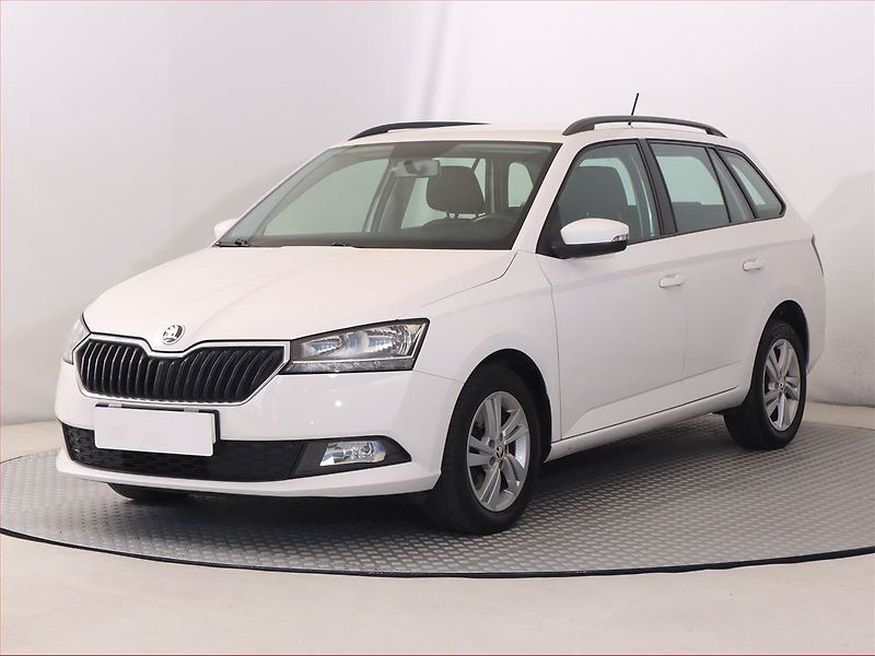 Škoda Fabia (2019) 1.0 TSI, Tempomat - fotka 2 z 20