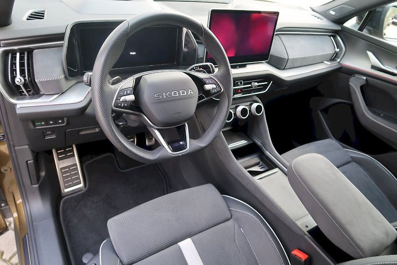 Škoda Kodiaq (2025) SportLine 2.0 TDI 142 kW 4x4 D - fotka 21 z 29