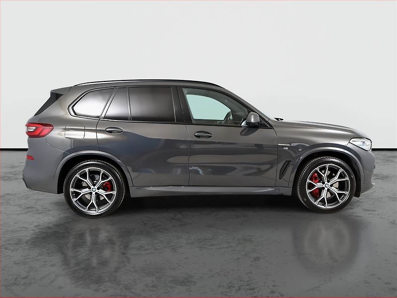 BMW X5 (2021) xDrive40i - fotka 6 z 24