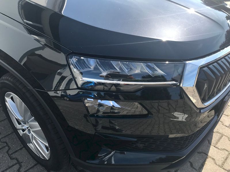 Škoda Karoq (2025) TOP SELECTION 1,5 TSI DSG - fotka 23 z 27