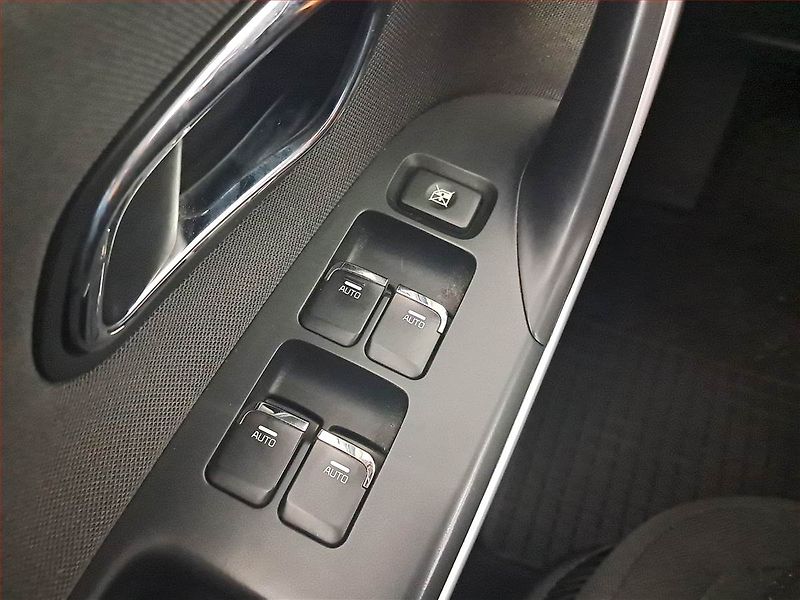 Kia Ceed (2016) 1.6 GDI, Serv.kniha, Tempomat - fotka 14 z 14