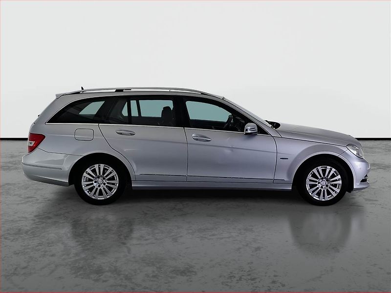 Mercedes-Benz Třídy C (2011) Elegance C 180, Automat, Navi - fotka 6 z 19