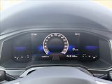 Volkswagen Polo 70kW FACE VIRTUAL 15tKm - náhled 21