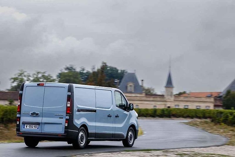 Trafic doplňuje řadu elektrických dodávek Renaultu