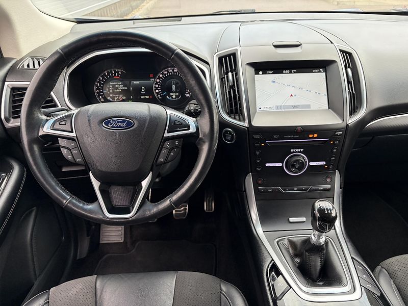 Ford Edge (2017) SPORT/2.0 TDCi 132kW MANUÁL/ - fotka 12 z 25