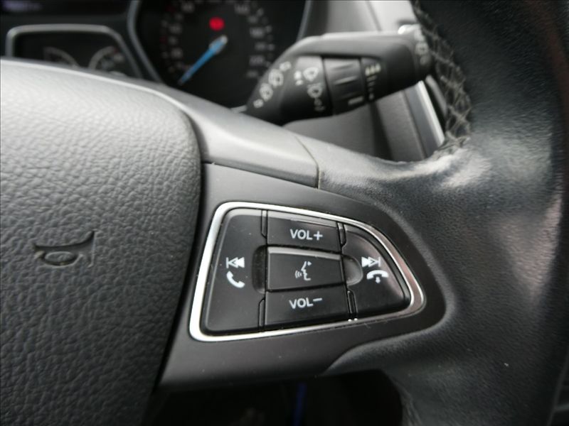 Ford Focus 1,5 Duratorq TDCI 95k kombi - fotka 29 z 38