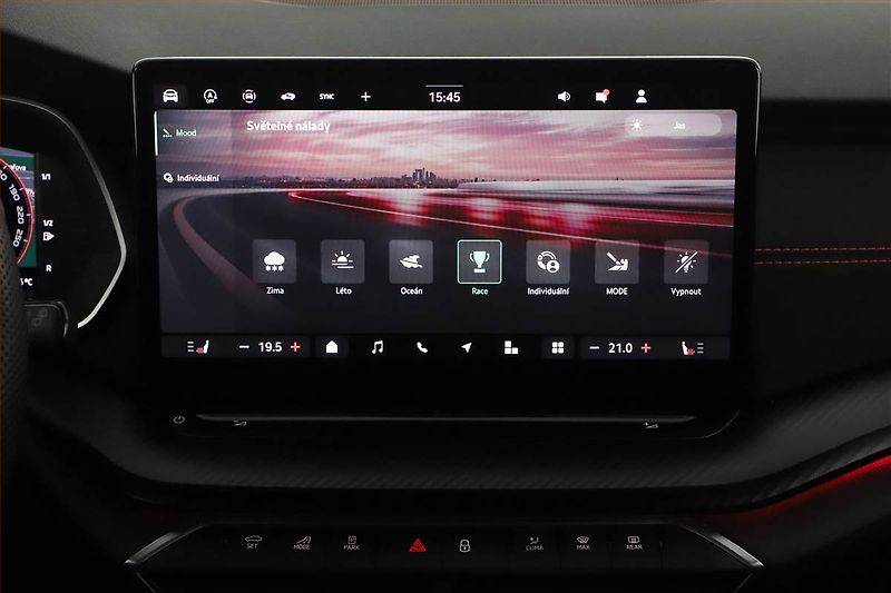 Škoda Octavia (2024) RS 2.0 TSI, RS, Navigace - fotka 18 z 20