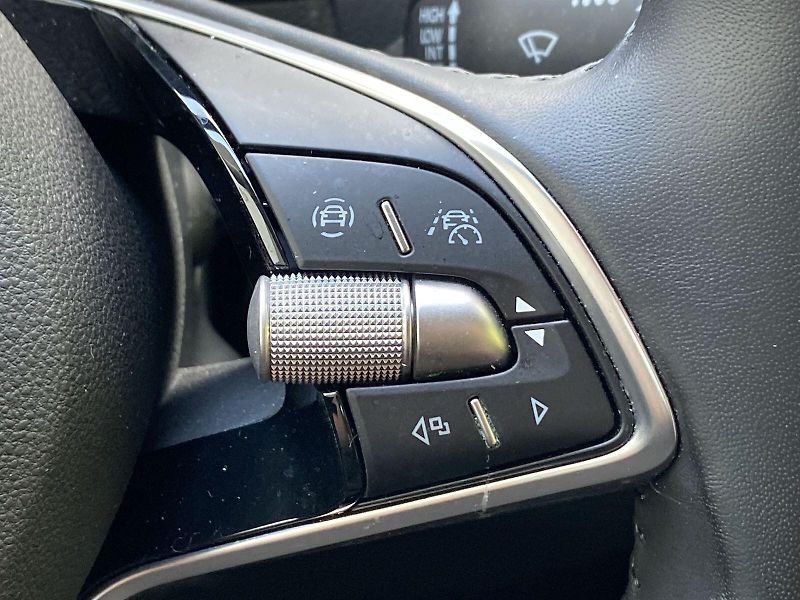 Škoda Karoq (2025) 1.5 TSI Top Selection - fotka 24 z 34