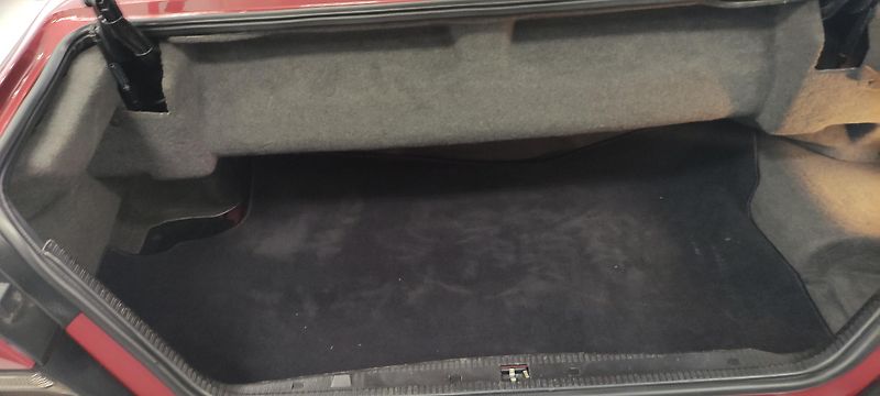 Mercedes-Benz 124 (1994) Cabriolet 300 CE-24 - fotka 18 z 24