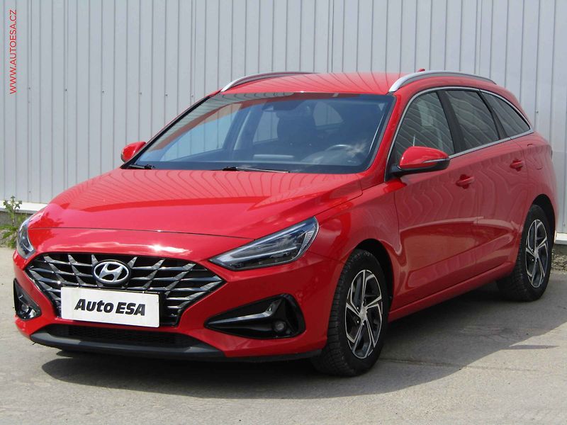 Hyundai i30 (2023) 1.0 T-GDi, ČR, Smart - fotka 3 z 19