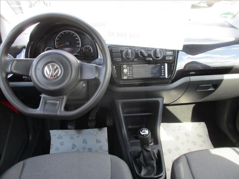 Volkswagen up! 1,0 MPi, klima, serv.kniha, - fotka 15 z 42