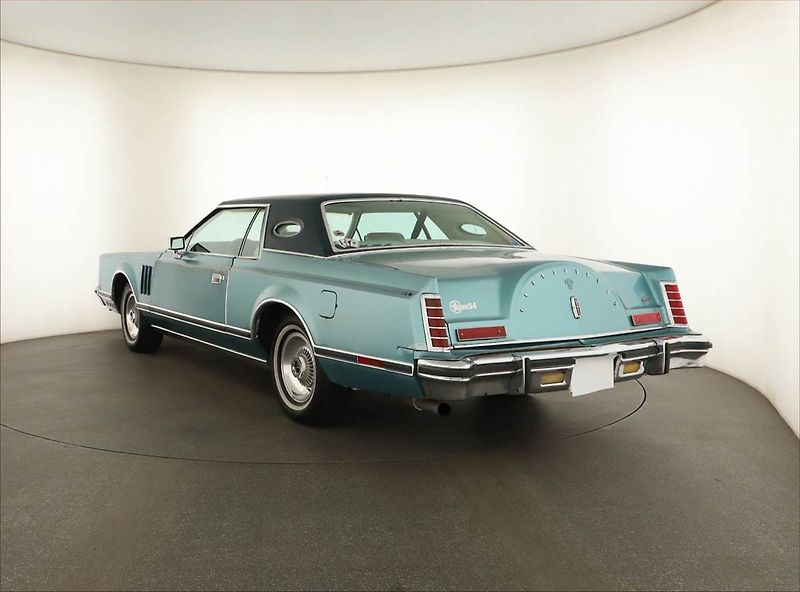 Lincoln Continental (1978) 4.6 V8, Automat - fotka 4 z 13