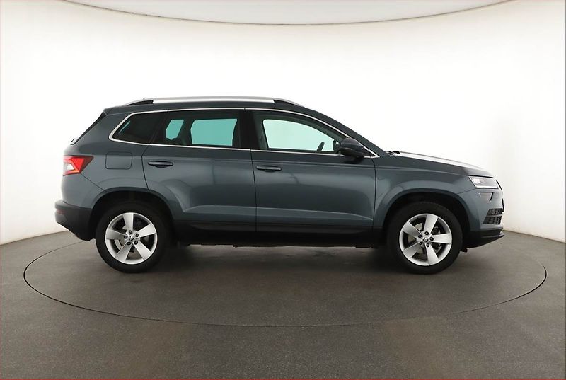 Škoda Karoq (2019) 1.5 TSI - fotka 6 z 20