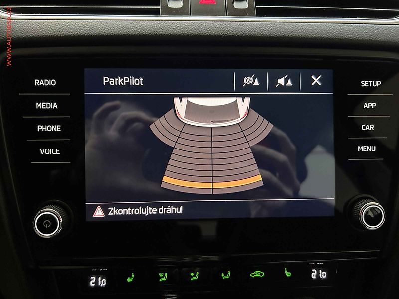 Škoda Octavia (2018) 1.6 TDi, ČR, Style - fotka 13 z 15