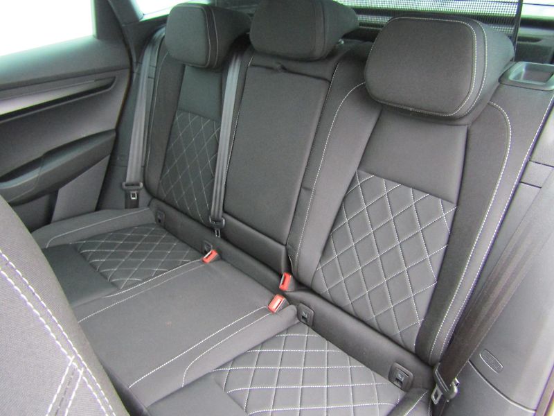 Škoda Karoq FL 4x4 Sportline 2.0 TDI CR /1 - fotka 23 z 30