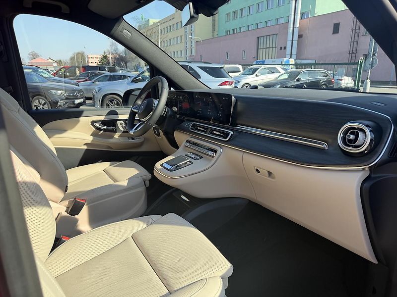 Mercedes-Benz Třídy V (2026) V 300 d / Avantgarde / XL / 4M - fotka 16 z 24