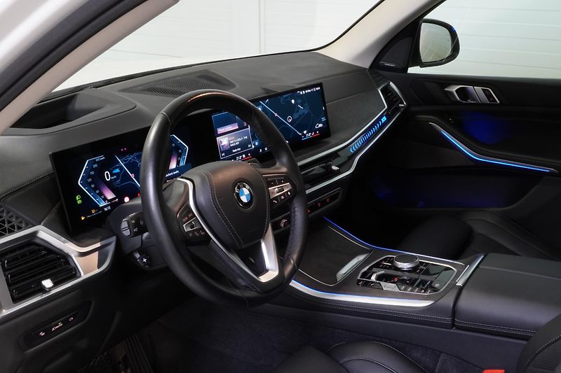 BMW X5 Xdrive30d,360,HUD,ACC,TAŽNÉ - fotka 16 z 41