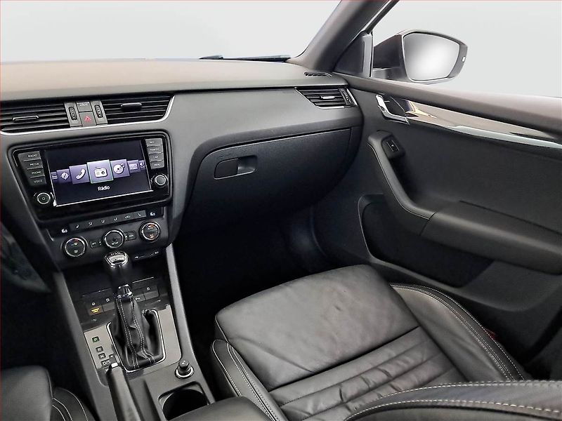 Škoda Octavia (2014) RS 2.0 TDI, Automat, Navi - fotka 8 z 17