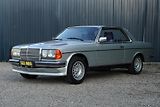 Mercedes-Benz 123 (1977) 230 CE - náhled 2