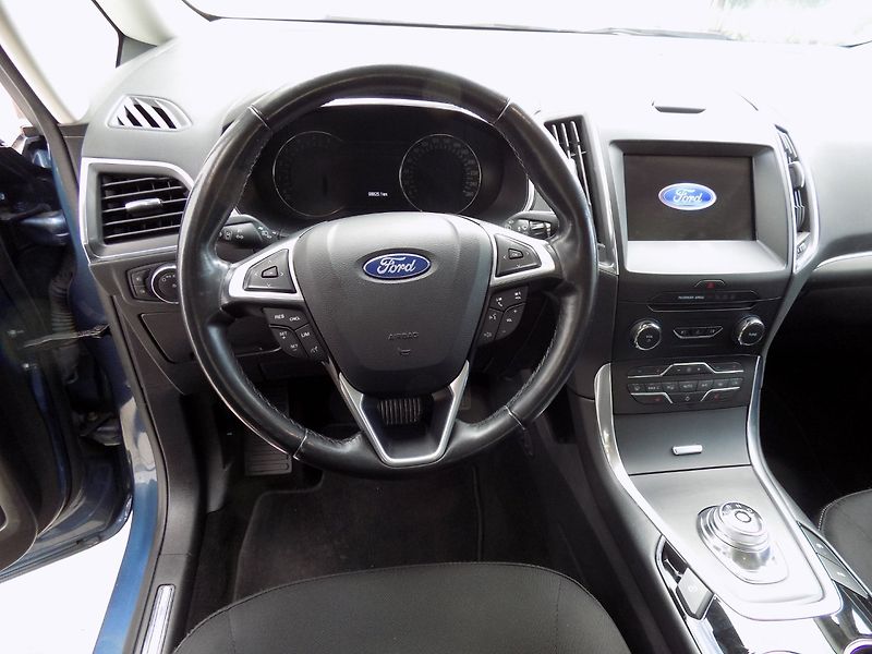 Ford Galaxy (2020) 2.0TDCi/Titanium/7.míst/AT/LED - fotka 25 z 50