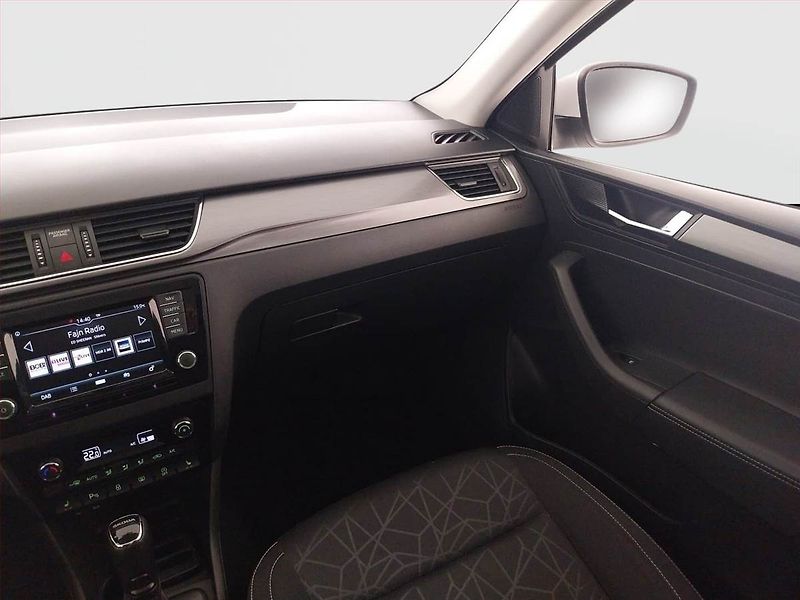 Škoda Rapid (2018) Spaceback 1.4 TSI, Automat - fotka 8 z 22