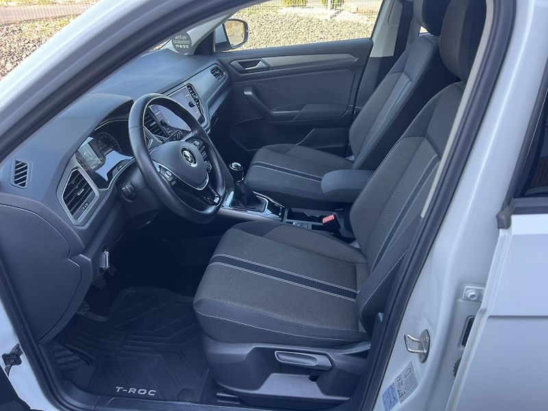 Volkswagen T-Roc (2022) 1.0TSI 81kW NAVI  - fotka 7 z 20