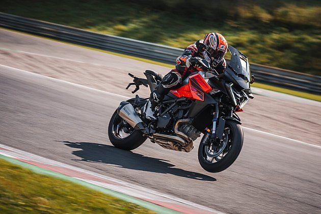 KTM 1390 Super Duke GT, zdroj: Se svolením KTM