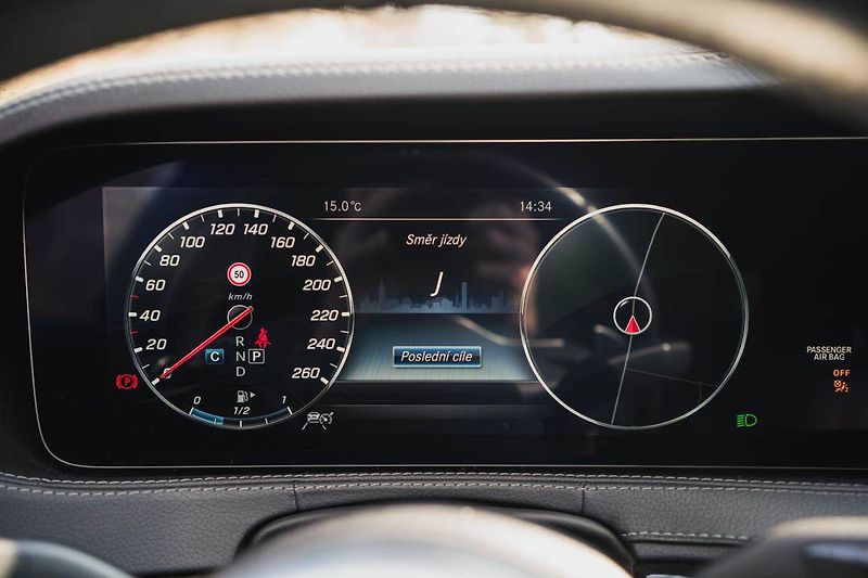 Mercedes-Benz Třídy S (2018) S 560 4MATIC L, S 560 4MATIC L - fotka 16 z 40