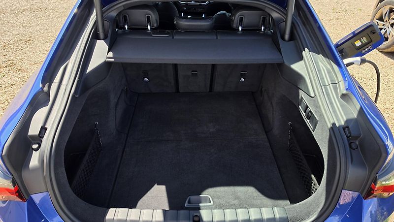 BMW i4 (2023) M50 xDrive - fotka 15 z 15