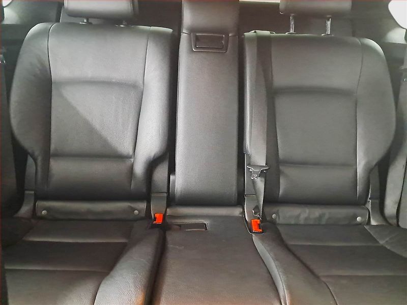 BMW Řada 5 (2012) 530d xDrive GT, 4X4, Automat - fotka 10 z 24