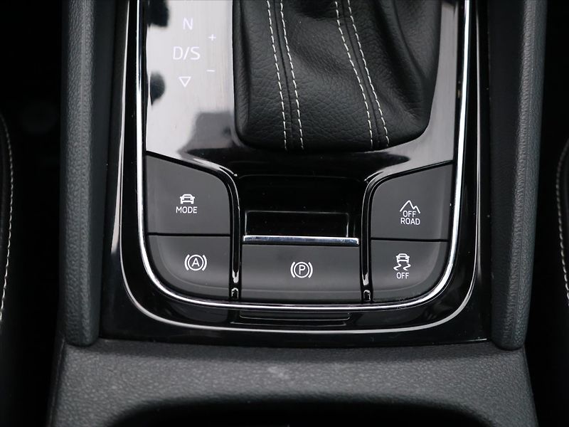 Škoda Kodiaq 2,0 TDI 140kW 4x4 DSG Sportlin - fotka 22 z 30
