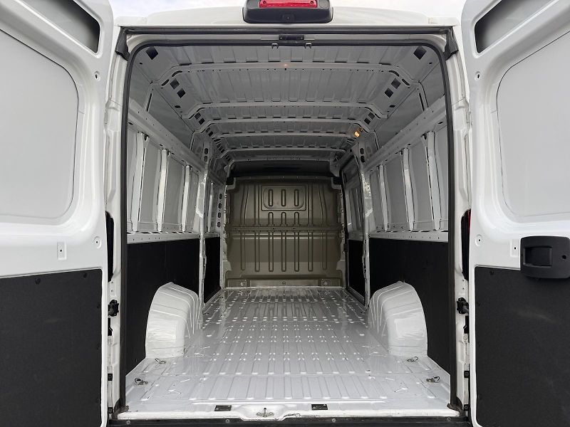 Peugeot Boxer (2025) L4H2 2.2BHDI 132kW CZ DPH - fotka 6 z 11