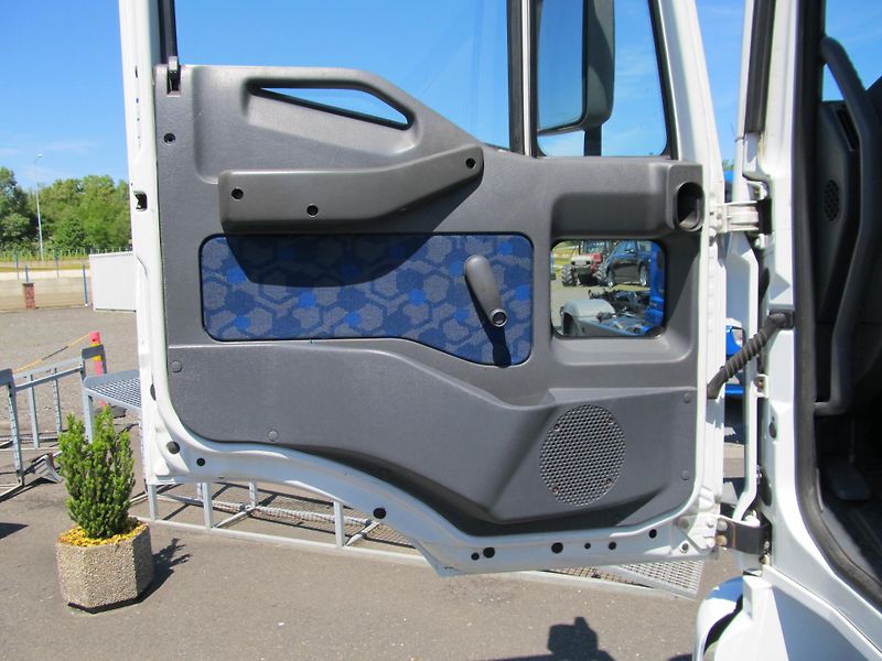 Iveco (2005) Eurocargo ML 150E21 cisterna - fotka 30 z 37