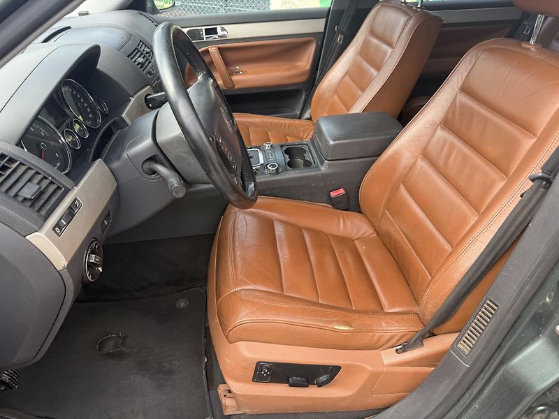 Volkswagen Touareg 3,2 V6 4x4 TAŽNÉ - fotka 11 z 18