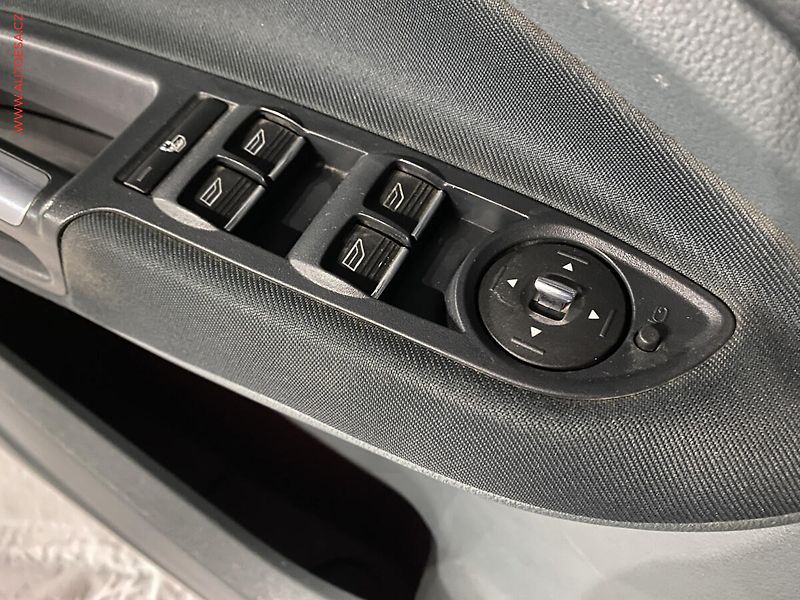 Ford C-MAX (2014) 1.6TDCi, Navigace - fotka 11 z 19