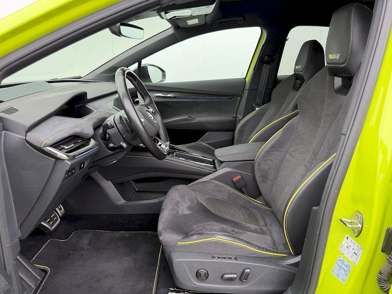 Škoda Enyaq (2022) RS 220kW 82kWh 4x4 - fotka 5 z 35
