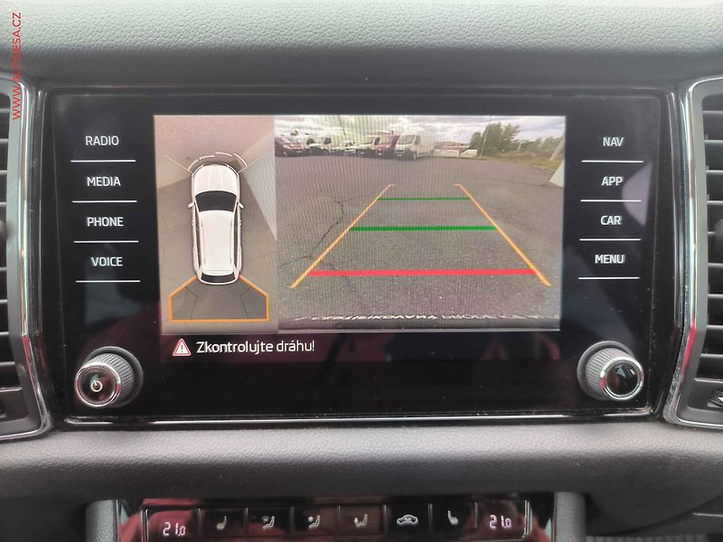 Škoda Kodiaq (2018) 2.0TDi 4x4, ČR, Scout, DSG - fotka 18 z 32
