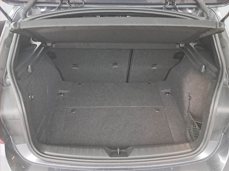 BMW Řada 1 (2018) M Sport 116i, Kůže, Navi - fotka 14 z 20