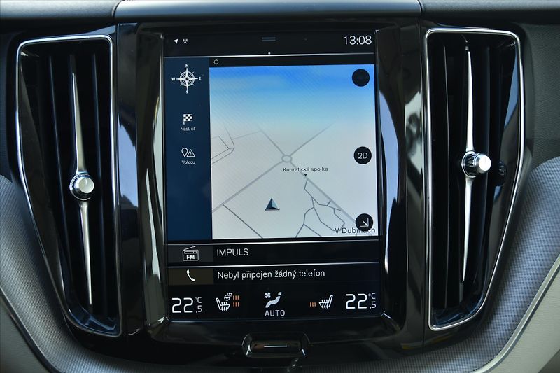 Volvo XC60 T5 184kW AWD INSCRIPTION ČR - fotka 23 z 32