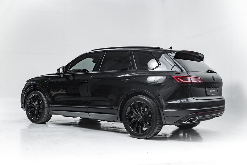 Volkswagen Touareg - fotka 5 z 40