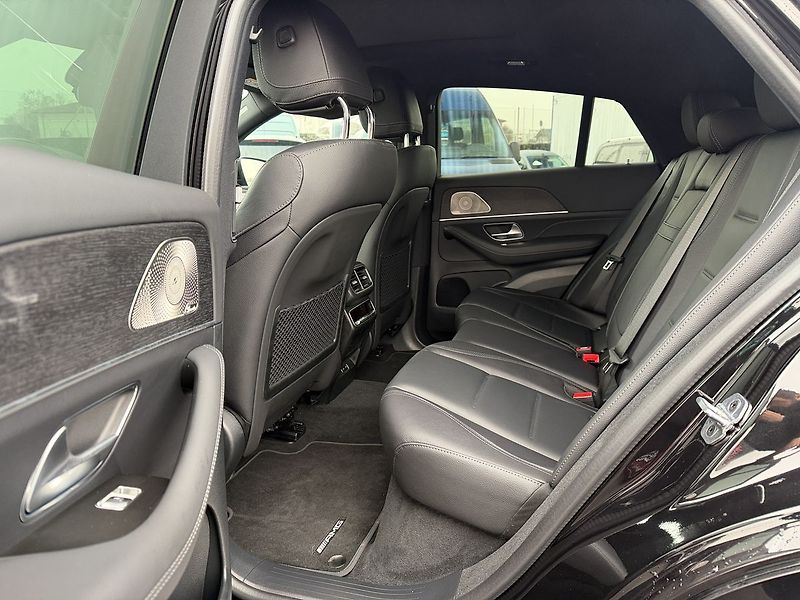 Mercedes-Benz GLE 450d 4MATIC AMG NIGHT - fotka 14 z 36