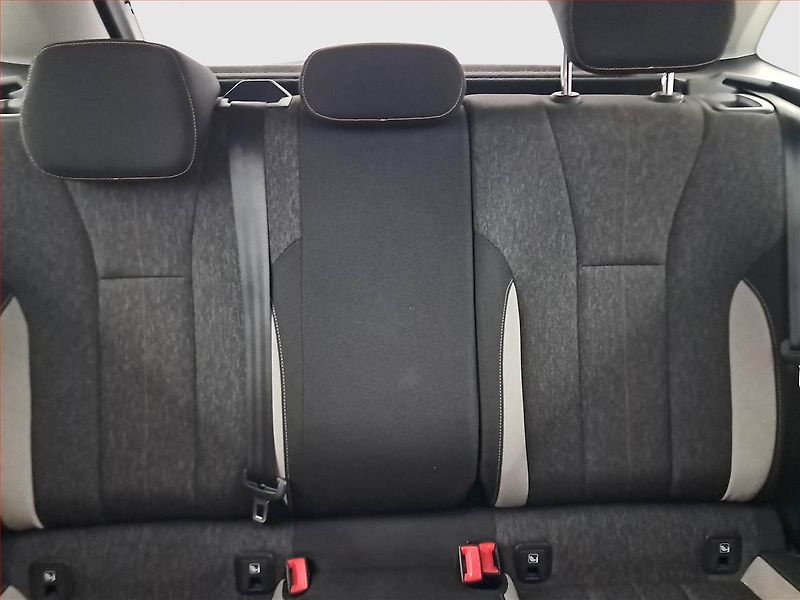 Škoda Scala (2019) Style 1.0 TSI, Kůže, Tempomat - fotka 10 z 17