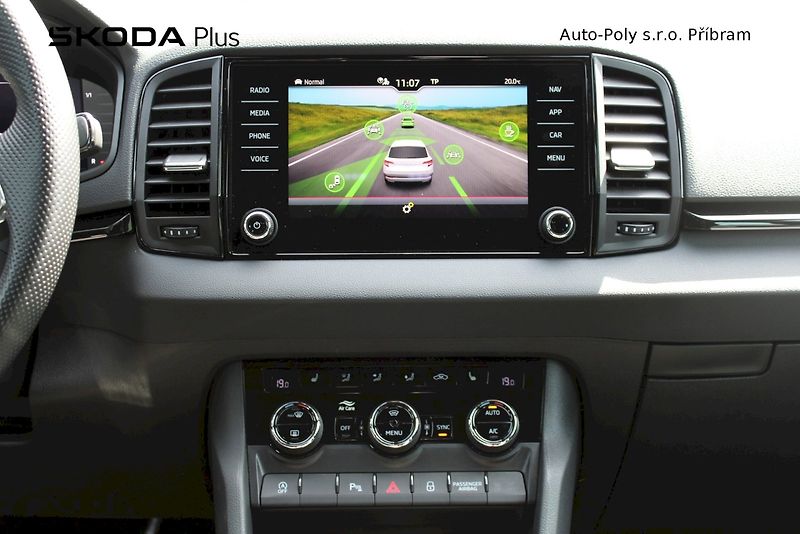 Škoda Karoq (2021) Sportline 1.5TSI / 110kW 7°DSG - fotka 15 z 22
