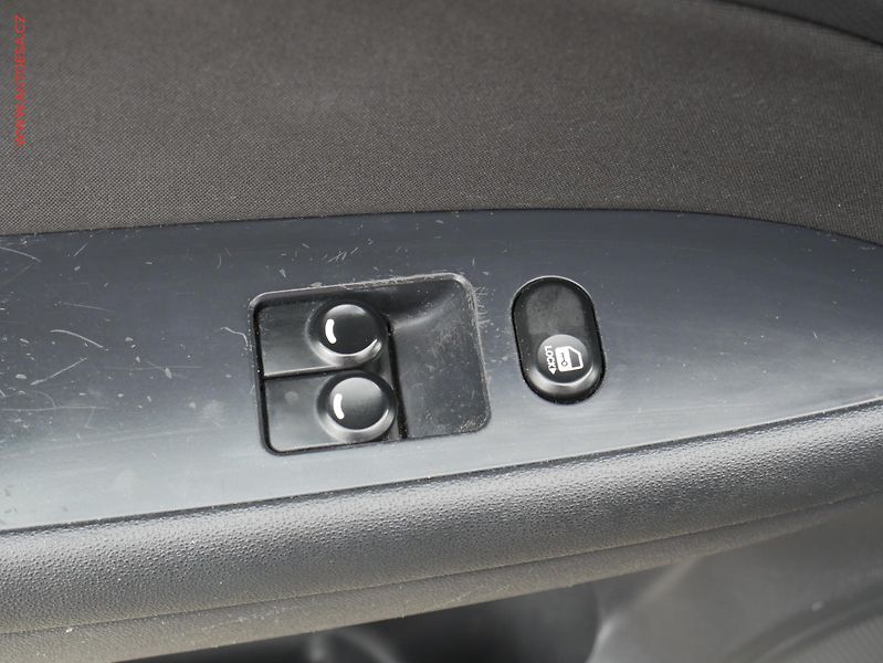 Hyundai i30 (2008) 1.4CVVT, ČR, AC, zmk.řazení - fotka 11 z 14