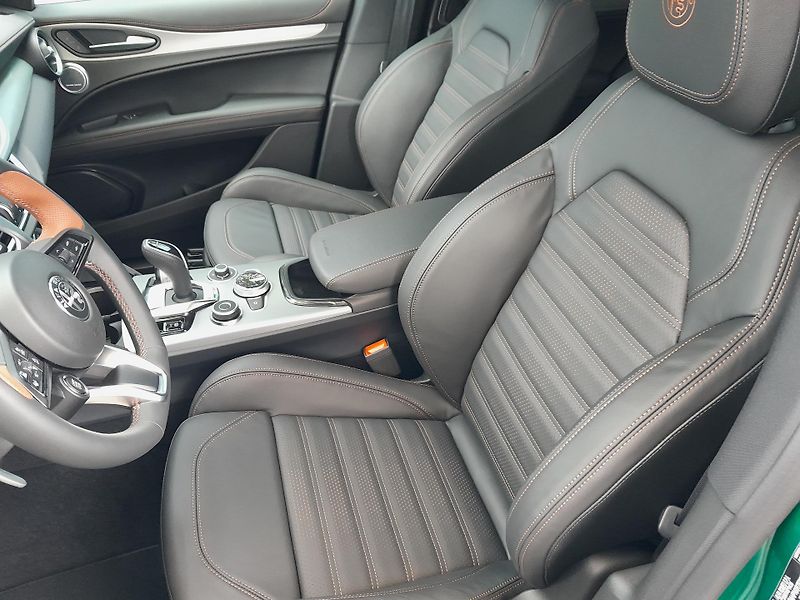 Alfa Romeo Stelvio (2026) Intensa  4x4 2,0 280PS - fotka 23 z 37