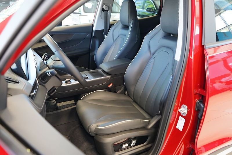 Chery Tiggo 4 HEV (2026) UNIQUE 1.5 IDHE HEV - fotka 12 z 22