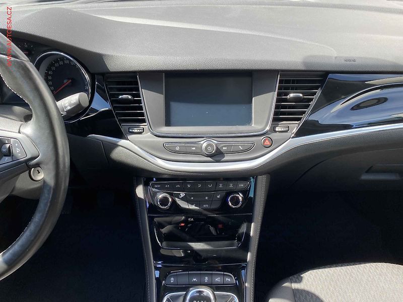 Opel Astra (2016) 1.6 CDTi, LED, kamera - fotka 12 z 17